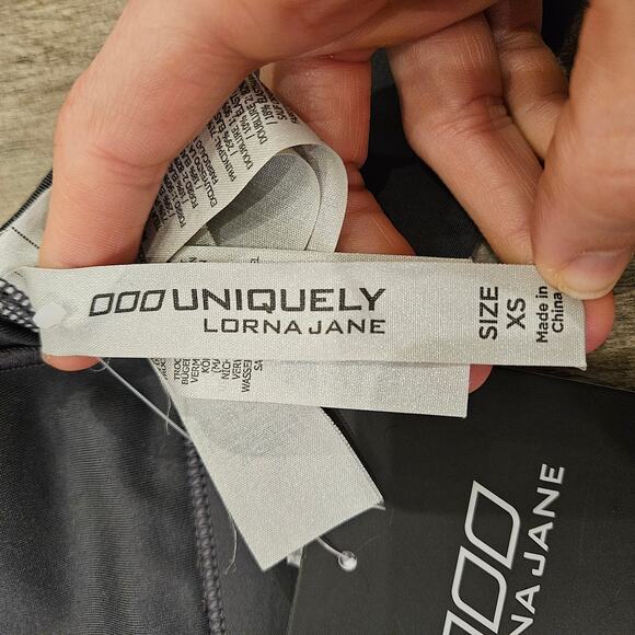 Lorna Jane Sports Bra Womens Size XS Amy Maximum Support Compress & Compact Grey - Picture 7 of 9